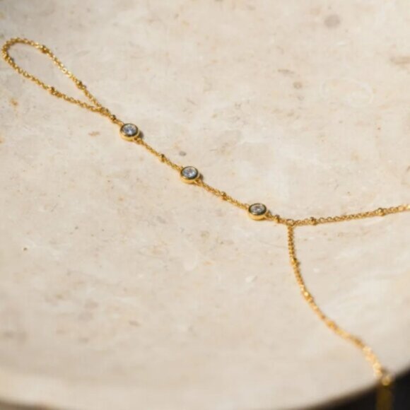 Crystal Hand Bracelets Minimalist Hand Chain Bracelet with Dainty Gift For Her - Picture 5 of 5